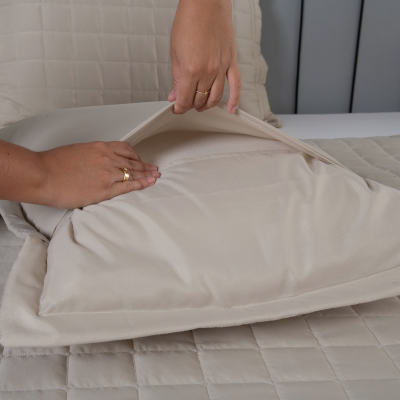 Kit Cobre Leito Matelado Dupla Face Soft 2 Peças Solteiro 100% Poliéster Areia