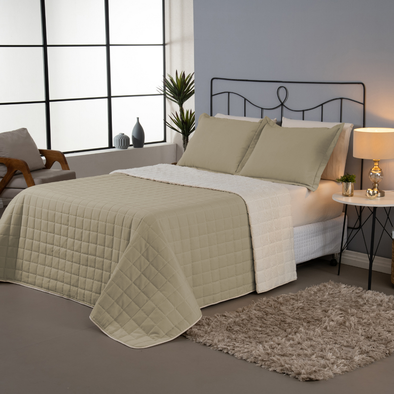 Kit Cobre Leito Matelado Dupla Face Sherpa de Carneiro 3 Peças 80% Algodão / 20% Poliéster Percal 180 Fios